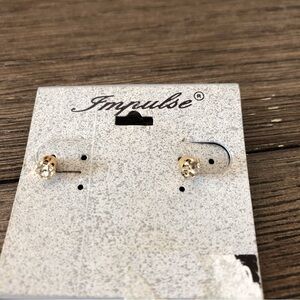 Impulse "diamond/Crystal" post earrings